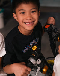 R2XPO x Rouh-Welt Special EXCLUSIVE KIDS TEE - Black