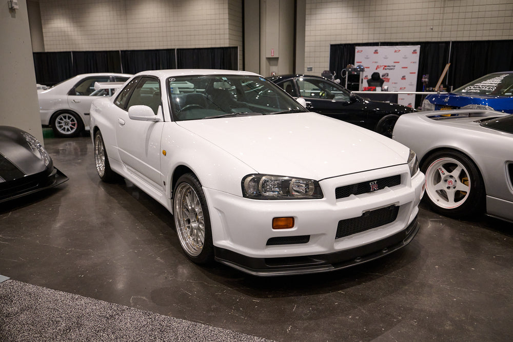 Moe Khan Nissan Skyline 2000